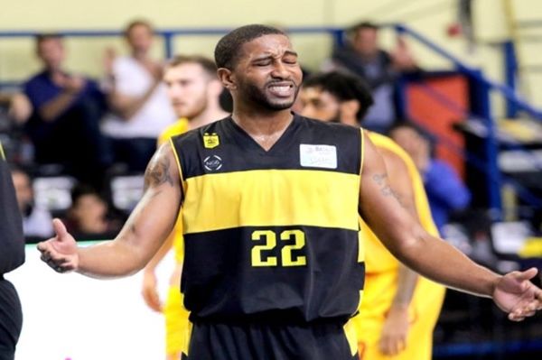 Άρης: Πιέζει ΜακΝίλ για συμφωνία!