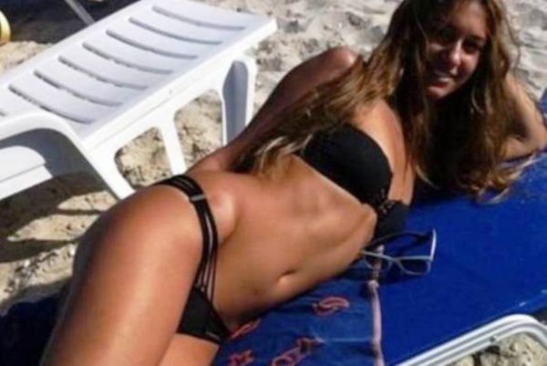 Η Άννα Πρέλεβιτς... σκόραρε στην παραλία! (photos)