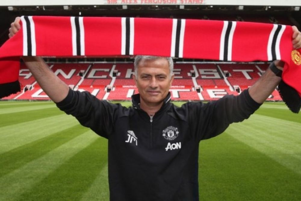 Παρουσίαση Μουρίνιο: «Τα θέλω όλα με τη Γιουνάιτεντ»