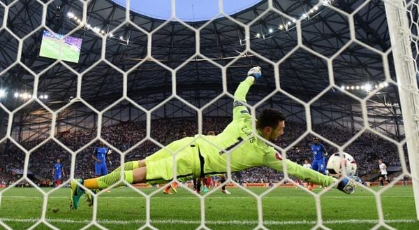 Euro 2016: Η απάντηση του Γιορίς στον Νόιερ! (video)