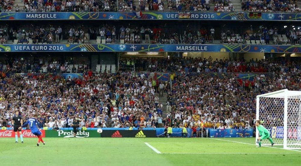 Euro 2016: Χέρι o Σβαϊνστάιγκερ, γκολ ο Γκριζμάν! (video)