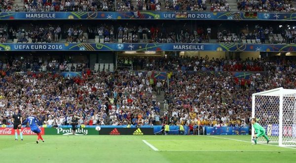Euro 2016: Χέρι o Σβαϊνστάιγκερ, γκολ ο Γκριζμάν! (video)