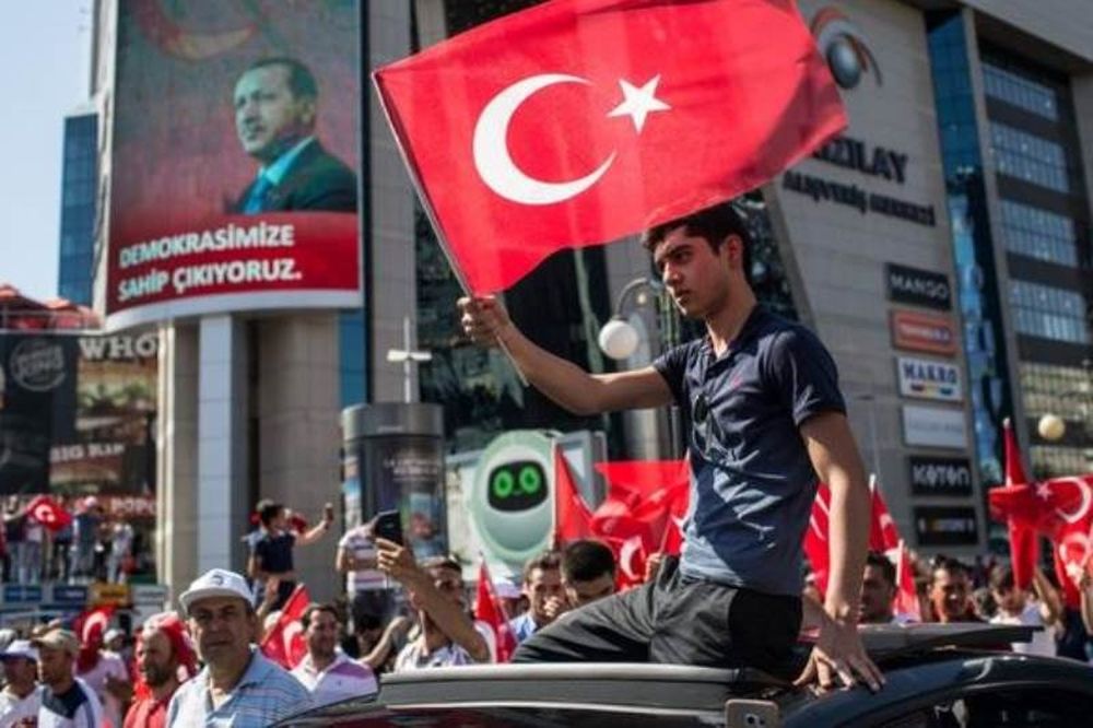 «Καζάνι που βράζει η Τουρκία» - Συναγερμός στην Ελλάδα