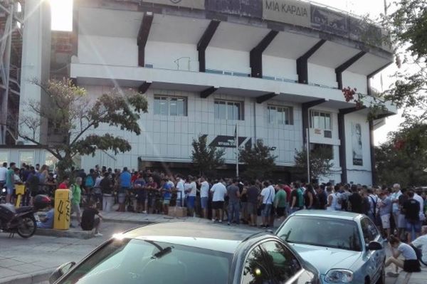 ΠΑΟΚ: Αμόκ στην Τούμπα για ένα εισιτήριο (photos)