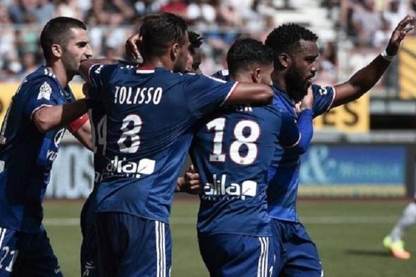 Εξαιρετική Λιόν, απίστευτος Λακαζέτ!