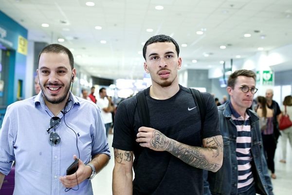 Ήρθε και το διασκεδάζει ο Τζέιμς! (photo)