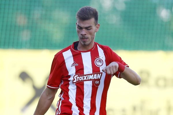 Πάει στην Κόρτραϊκ ο Γούτας