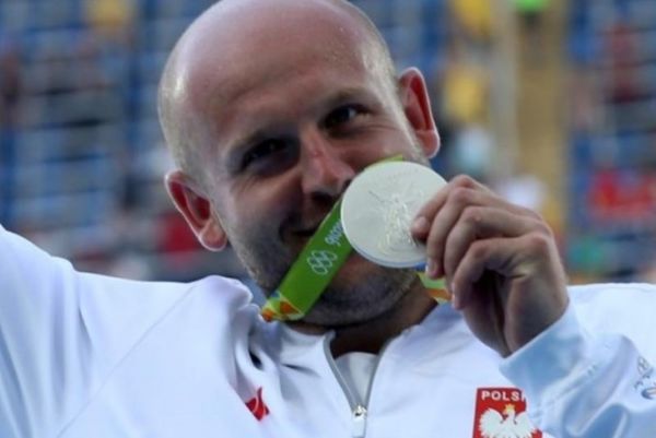 Ρίο 2016: Συγκίνηση για τον Ολυμπιονίκη που δημοπρατεί το μετάλλιο του για αγόρι που πάσχει από καρκίνο