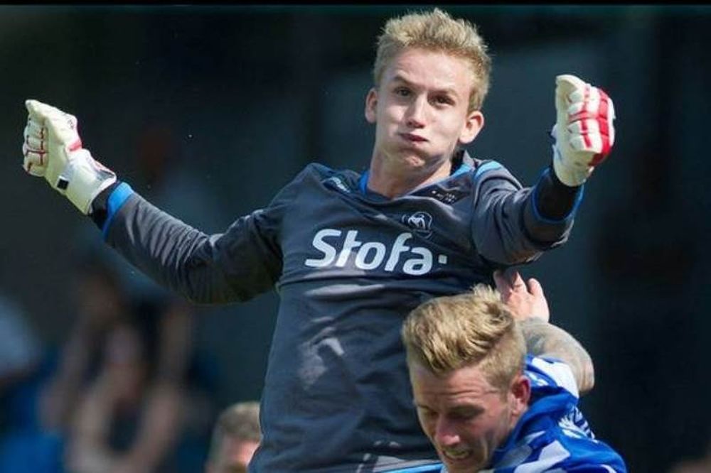 Τερματοφύλακας Μπρόντμπι: «Θα τους τρομάξει ένα γρήγορο γκολ»