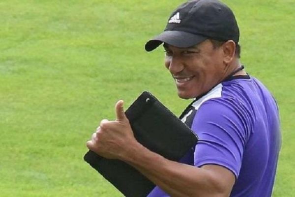 Προπονητής Αρούκα: «Θα πάμε να παλέψουμε για την πρόκριση»