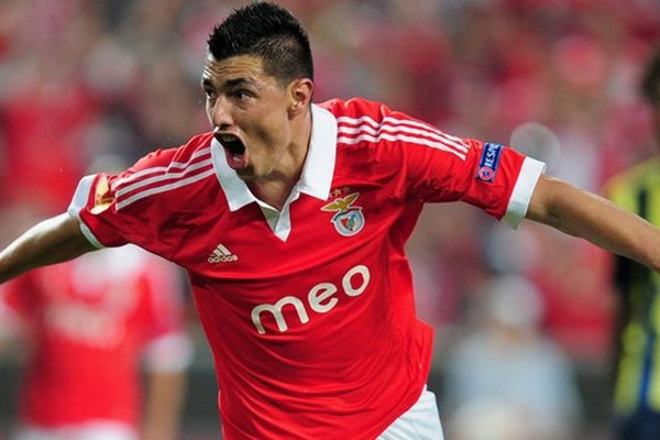 Πιάνουν «λιμάνι» Καρντόσο, Νιλμάρ!