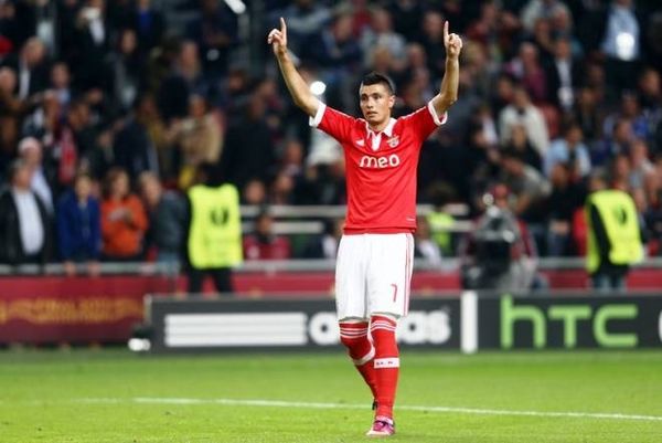 Ολυμπιακός: «Σε εξέλιξη οι διαπραγματεύσεις με Καρντόσο»