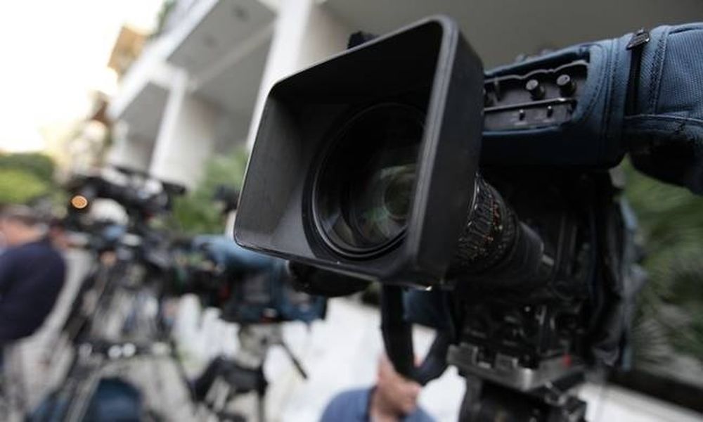   Τηλεοπτικές άδειες: Ο Καρατζαφέρης «αποκάλυψε» τους τέσσερις νικητές