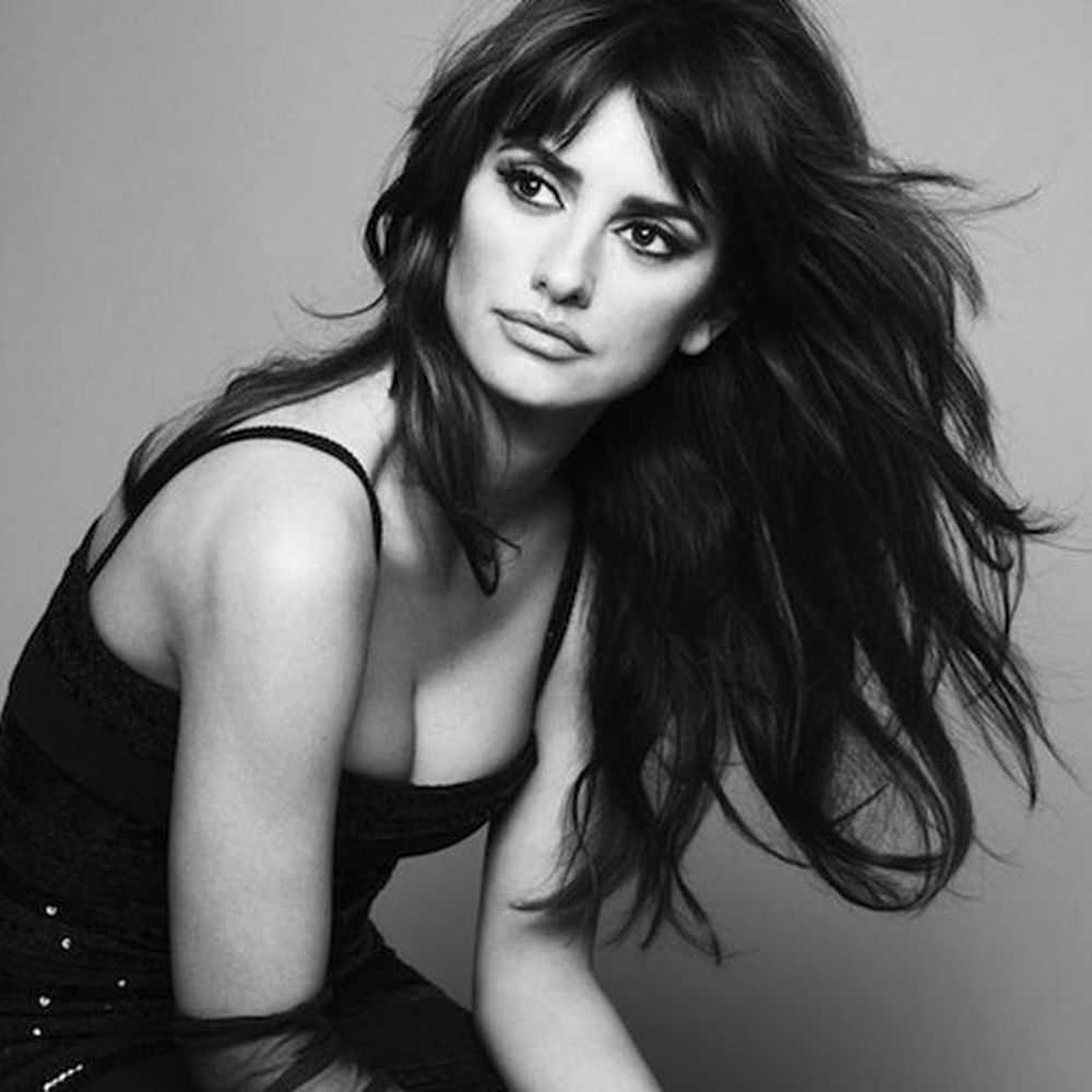 Την καλλονή αδερφή της Penelope Cruz την έχεις δει;