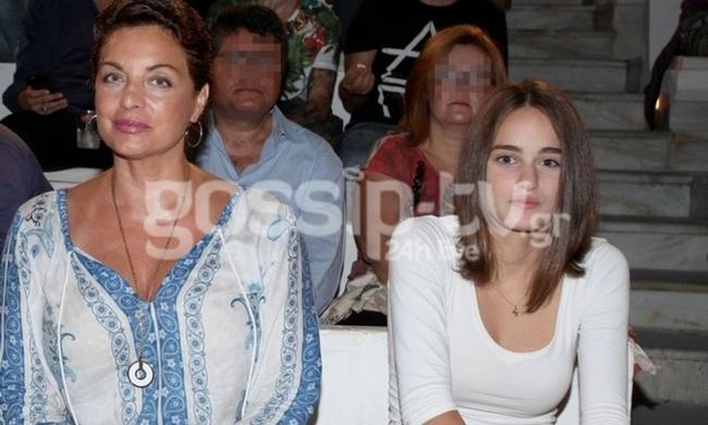 Η κόρη του Τόλη μεγάλωσε και εξελίσσεται σε κούκλα!