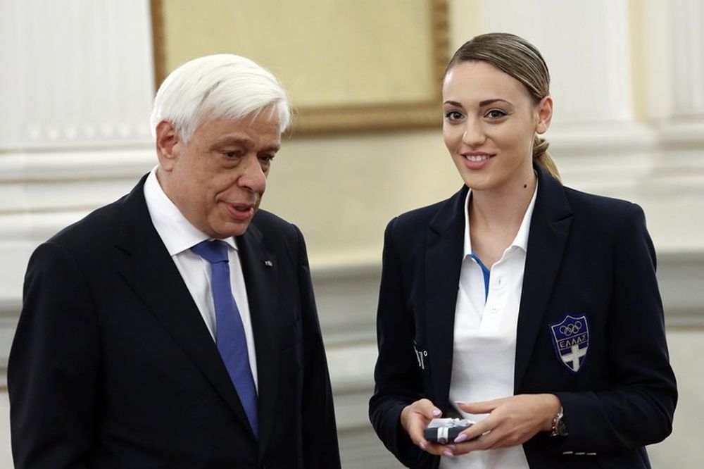 Στον Πρόεδρο της Δημοκρατίας Κορακάκη και Ολυμπιονίκες (photos)