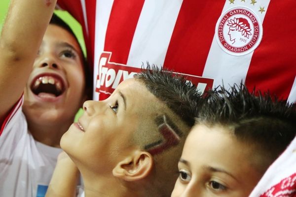 Το κούρεμα της χρονιάς από πιτσιρικά στο Ολυμπιακός-Βέροια! (photos)