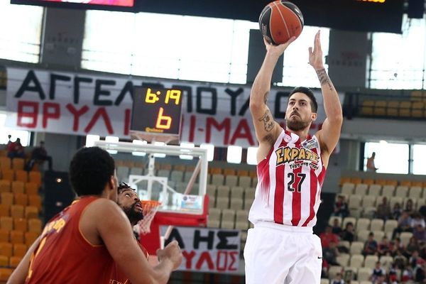 Εύκολα ο Ολυμπιακός την Καρσίγιακα