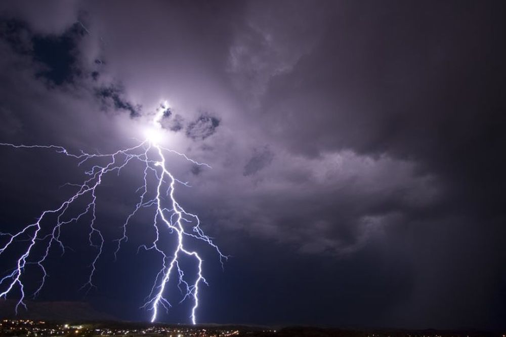 Κεραυνοί έσπασαν παγκόσμια… ρεκόρ! Δείτε πόσο κράτησαν και την απόστασή τους!