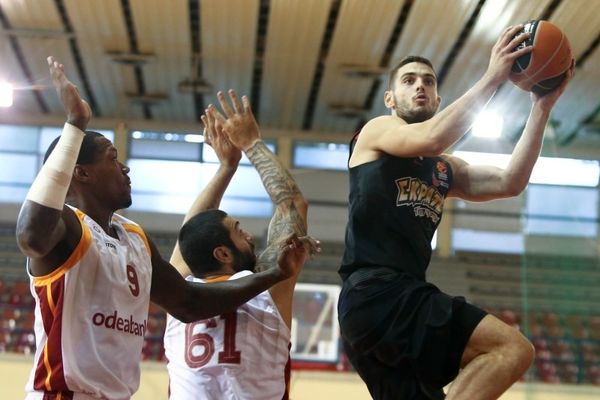 Ολυμπιακός: Φιλική νίκη με Γαλατάσαραϊ