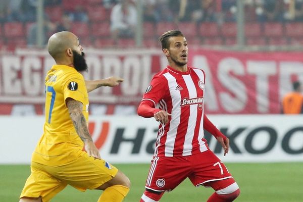 «Πάγωσε» το Φάληρο: Το γκολ του ΑΠΟΕΛ (video)