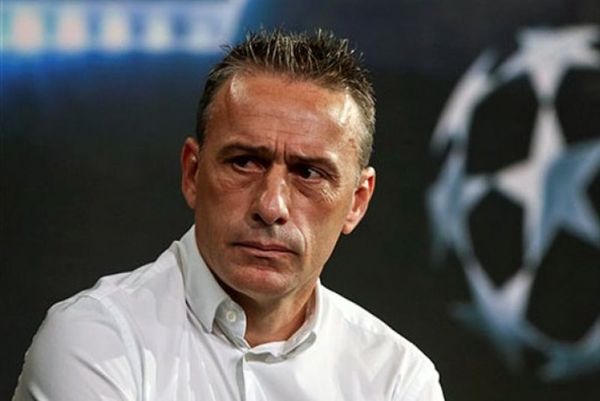 Ο «οργανωτής» προβληματίζει τον Μπέντο