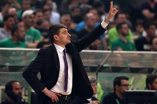 Περάσοβιτς: Παρατήσαμε το παιχνίδι