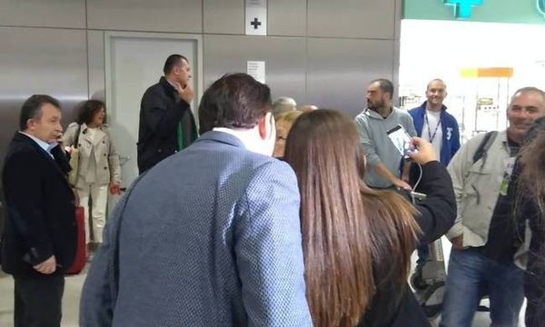 Selfie με Ισπανίδα ο Πασκουάλ (vid)