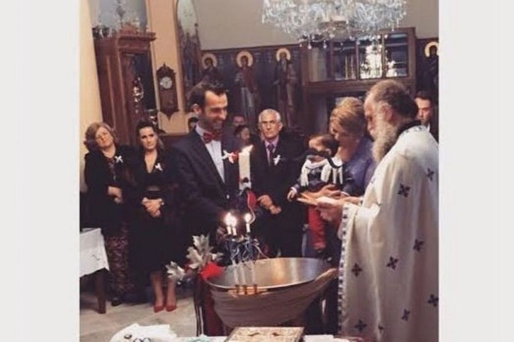 Ντροπή. Έλληνας ποδοσφαιριστής γύρισε την πλάτη στη βάφτιση του παιδιού του