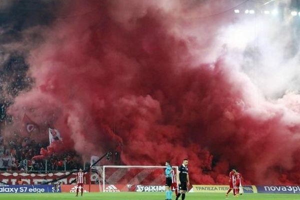 Κλήθηκε σε απολογία ο Ολυμπιακός - Με ποια ποινή κινδυνεύει