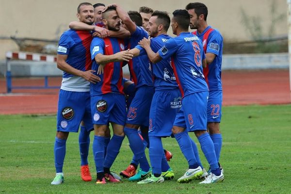 «Παρέλασαν» στην Ελευσίνα τα Τρίκαλα