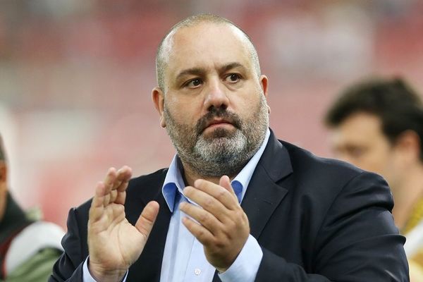 Καραπαπάς: Η θα ανακαλέσει ο Παράσχος ή θα συρθεί στα δικαστήρια