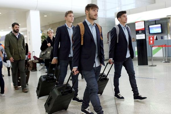 Ολυμπιακός: Έφυγε για Καζακστάν (photos)