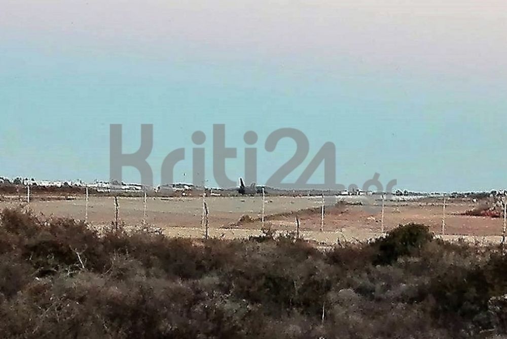 Αεροπλάνο της Πολεμικής Αεροπορίας πήρε φωτιά κατά την απογείωσή του