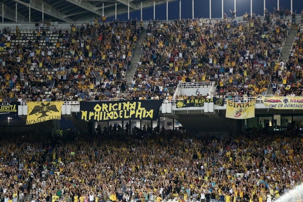  Σύννεφα στη σχέση Μελισσανίδη – οργανωμένων...