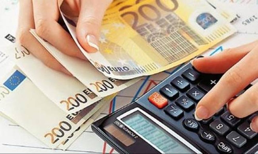 Εφορία-Ταμεία: Δεύτερη ευκαιρία με 120 δόσεις για επαγγελματίες και επιχειρήσεις