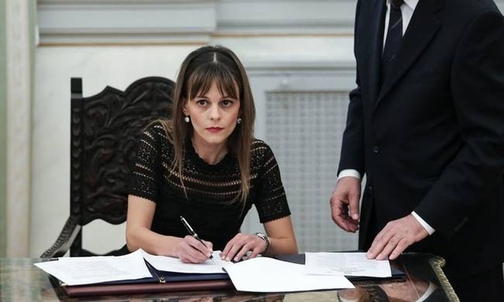 Άρχισαν τα «όργανα»: Η Αχτσιόγλου «έφαγε» τον ειδικό γραμματέα του Σώματος Επιθεώρησης Εργασίας