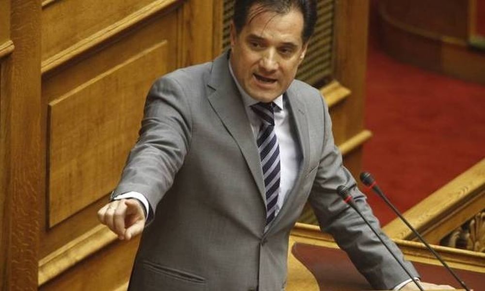 Γνωστός τραγουδιστής έκανε μήνυση στον Άδωνι Γεωργιάδη