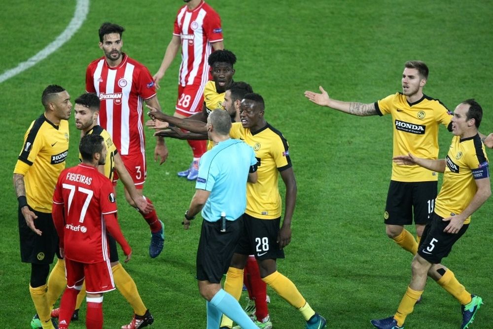 Ολυμπιακός – Γιουνγκ Μπόις 1-1: Βολεύτηκε με την ισοπαλία και πάει για πρωτιά!