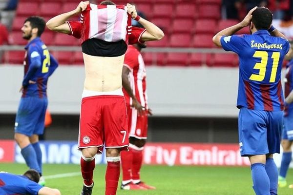  Ολυμπιακός: Γιούχα σε Μπέντο και παίκτες!