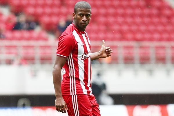 Χαιρετάει ο Σεμπά τον Ολυμπιακό;