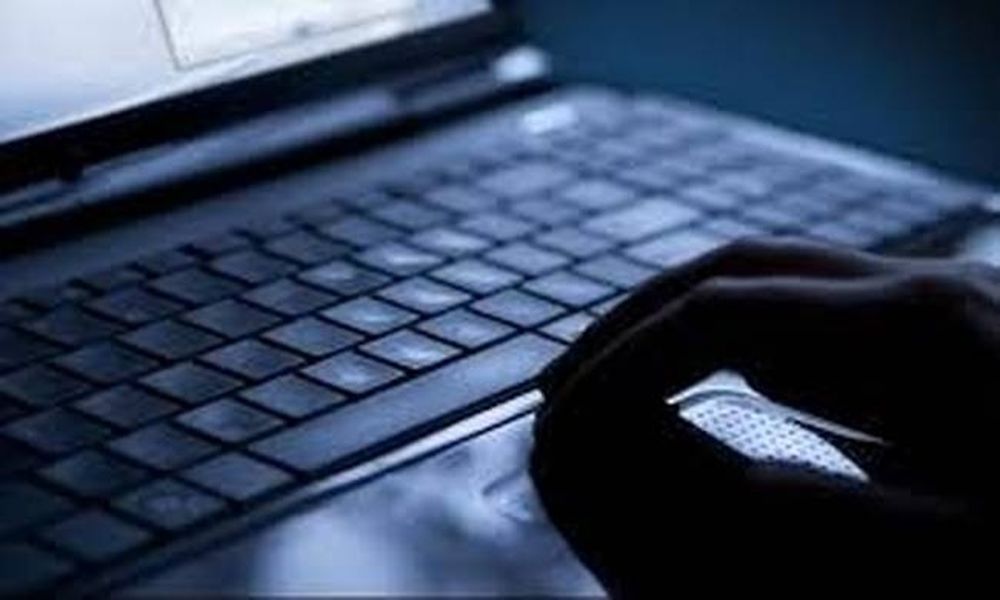 Σοκ στο Ηράκλειο: Έβλεπε πορνό και… αυνανιζόταν κοντά σε κατάστημα παιχνιδιών