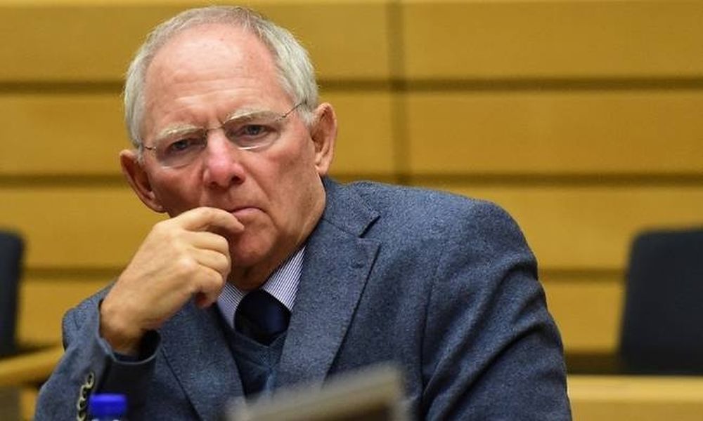 «Τα μαζεύει» ο Σόιμπλε για τέταρτο μνημόνιο