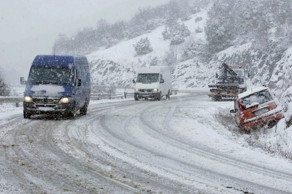 Καιρός Αθήνα - Θεσσαλονίκη: Έκτακτο δελτίο από την ΕΜΥ - Χιονιάς θα σαρώσει σε λίγες ώρες τη χώρα