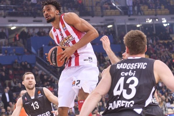  Ολυμπιακός-Μπάμπεργκ 83-77: Τον γλίτωσε ο Μπιρτς