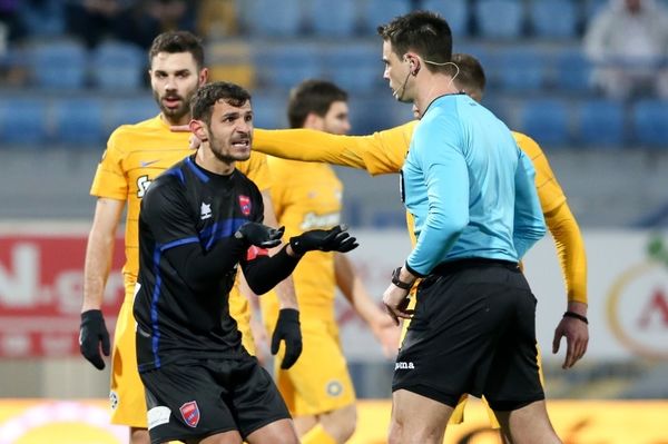 Καταγγελία-βόμβα: «Ο διαιτητής μας είπε 'μη χτυπιέστε, τα Γιάννενα θα βγουν Ευρώπη'»!