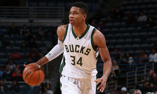 Επική ταπάρα από Giannis!