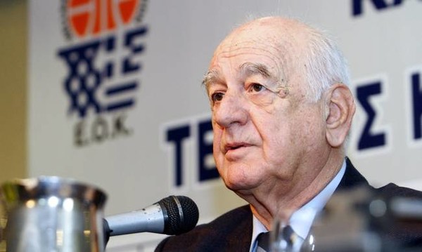 Γολέμης: «Να τιμήσουμε τον θεσμό» (vid)