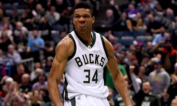 Η ηγετική εμφάνιση του Giannis με τους «Λύκους»
