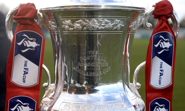 Κύπελλο με Brexit και κύπελλο με Grexit 